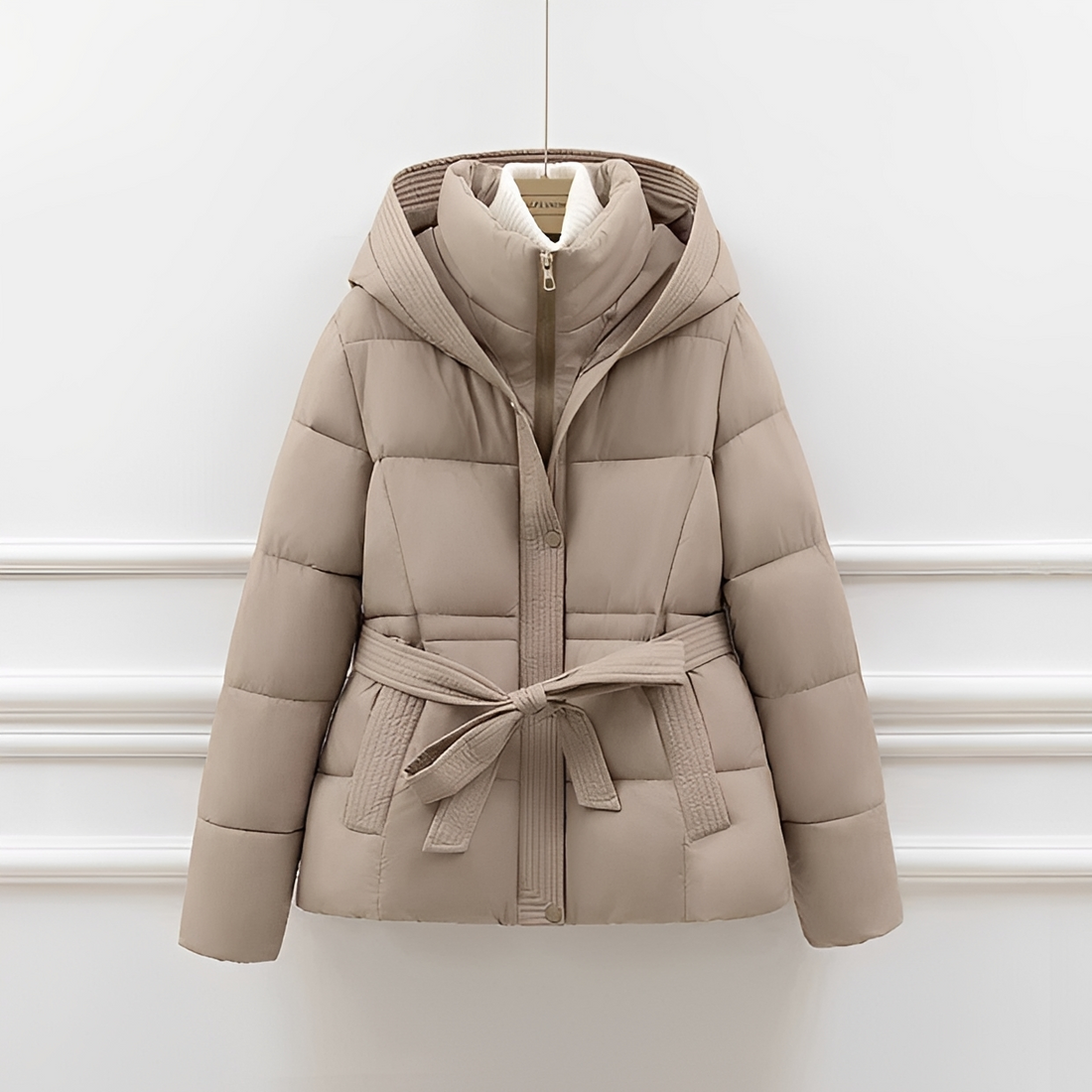 Jackalyn - Cozy jacket with hood and belt