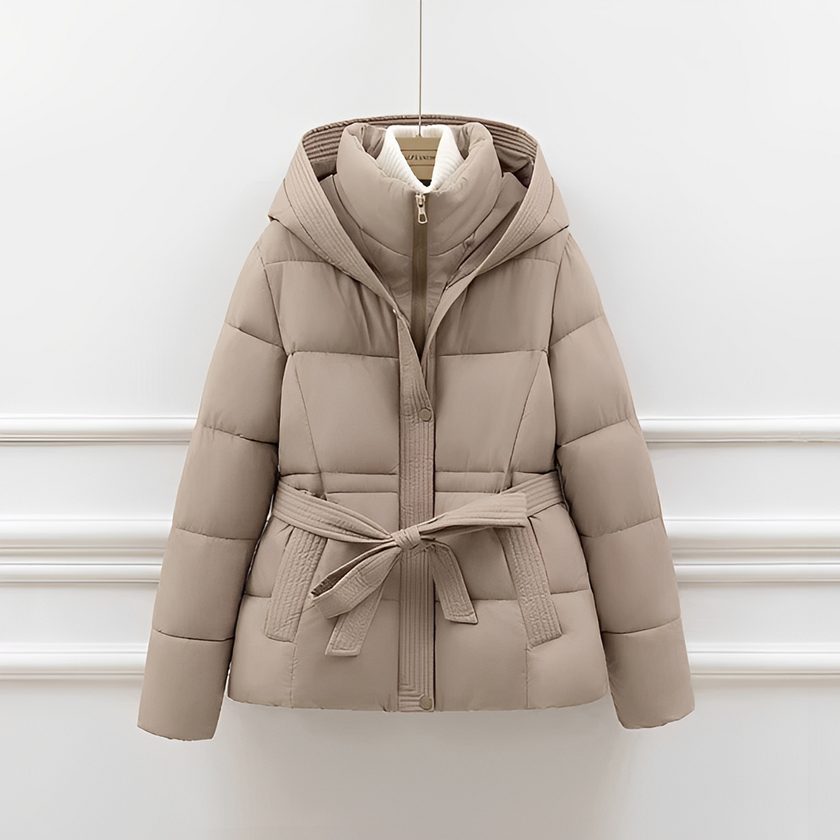 Jackalyn - Cozy jacket with hood and belt