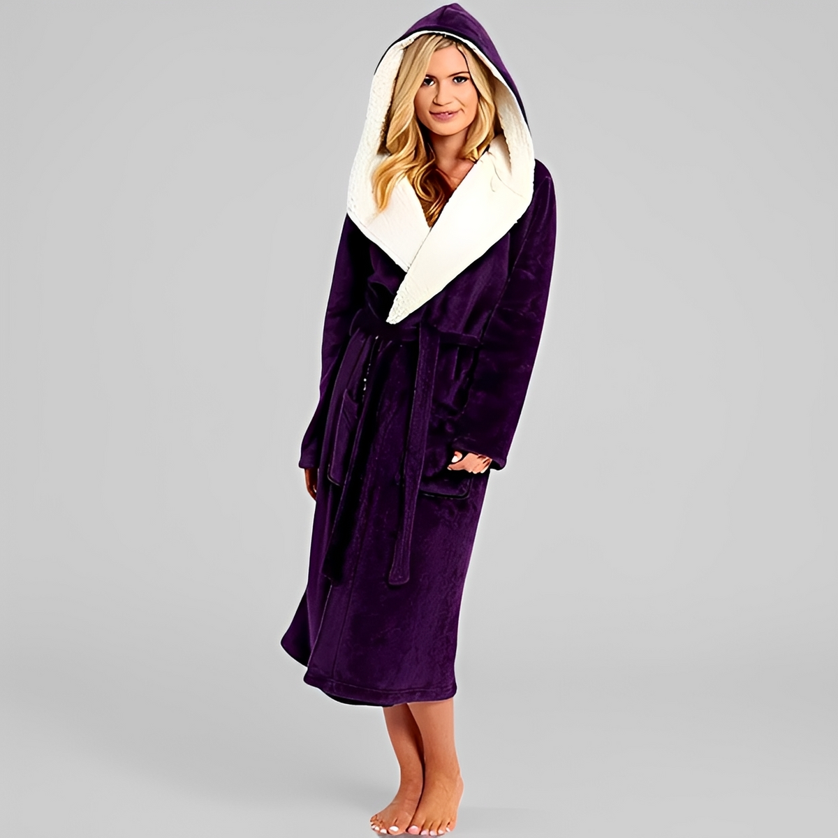 Carleta - Soft and elegant hooded robe