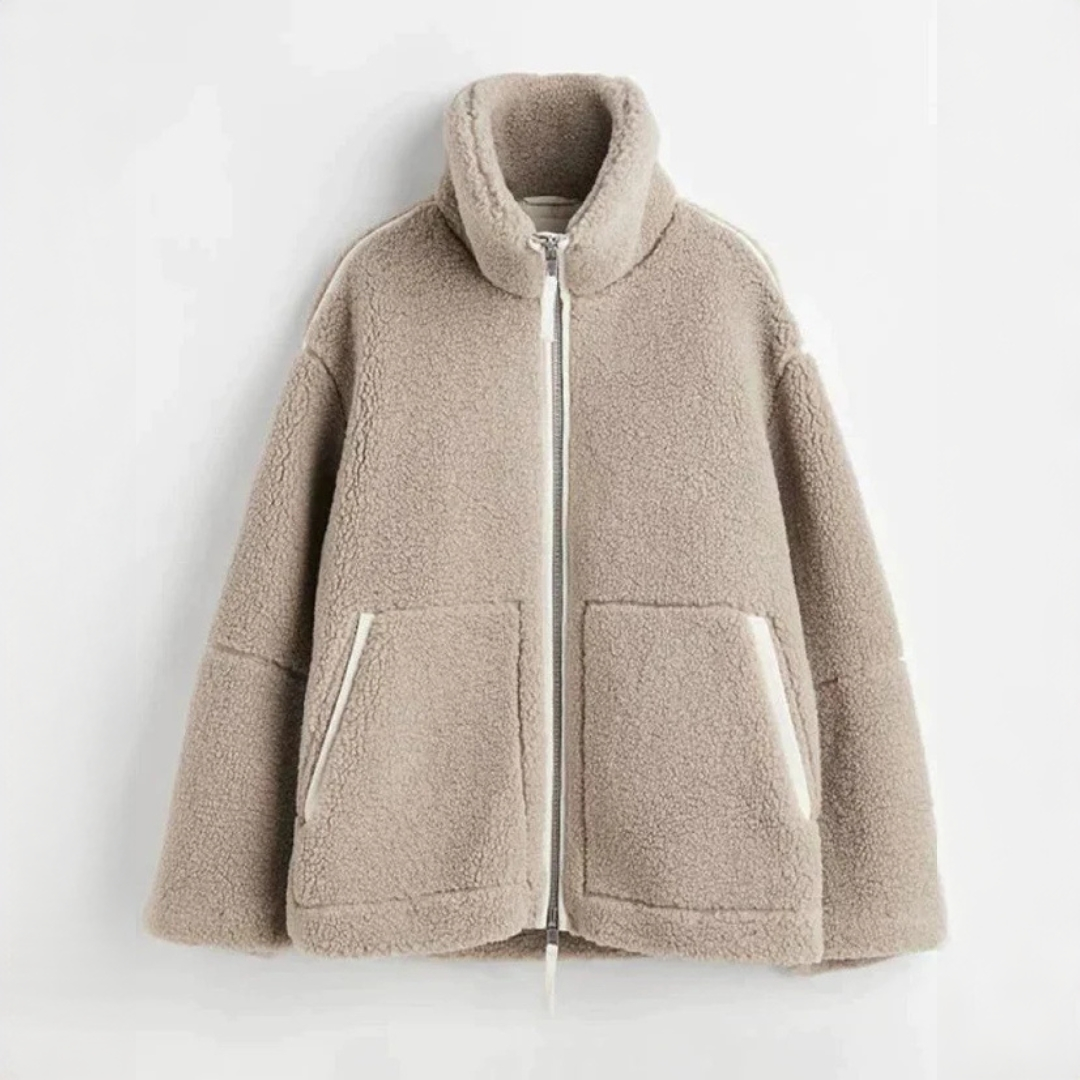 Daria - Elegant and warm oversized jacket