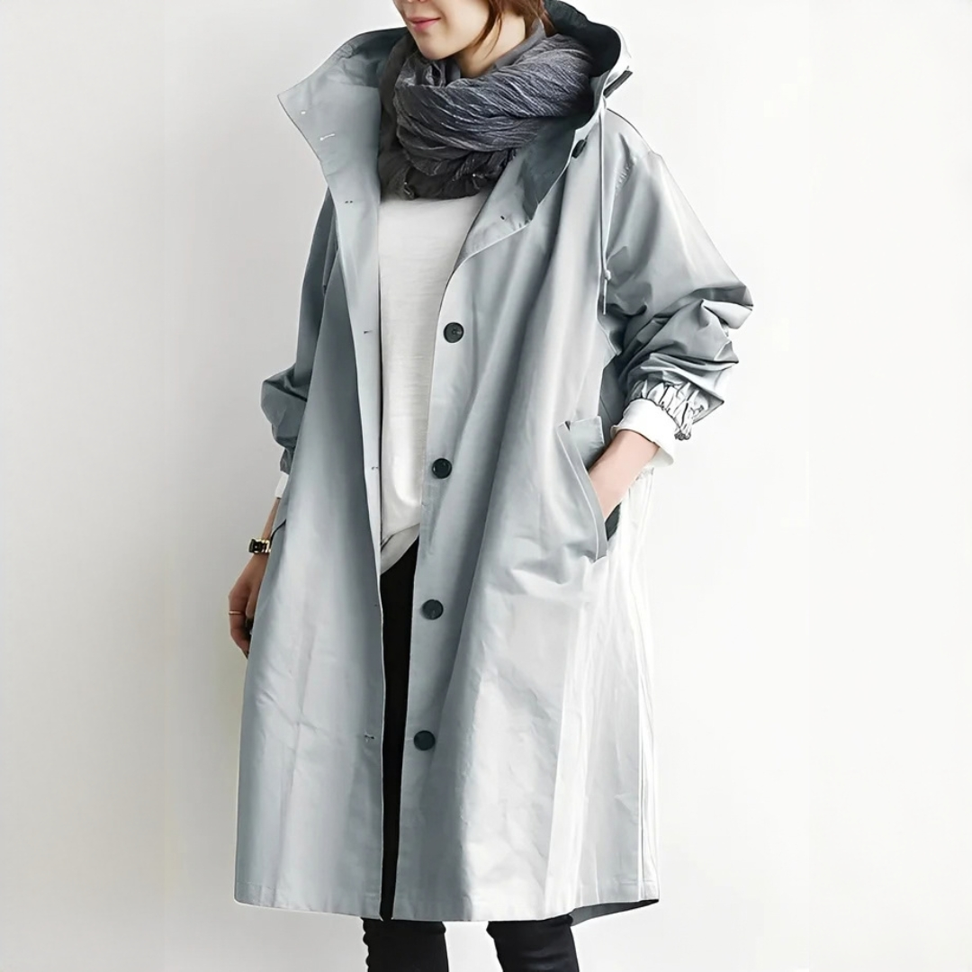 Evy - Elegant and modern raincoat