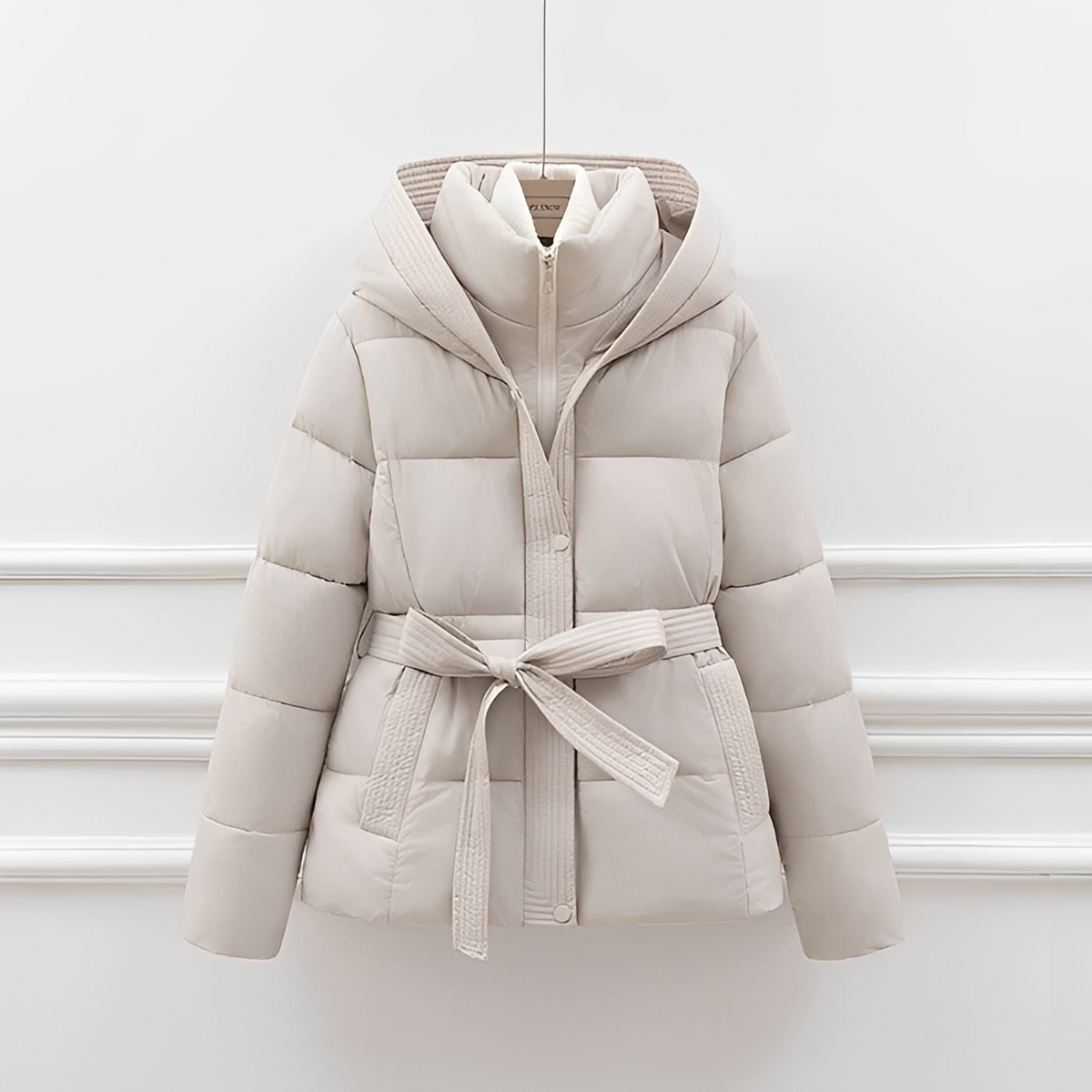 Jackalyn - Cozy jacket with hood and belt