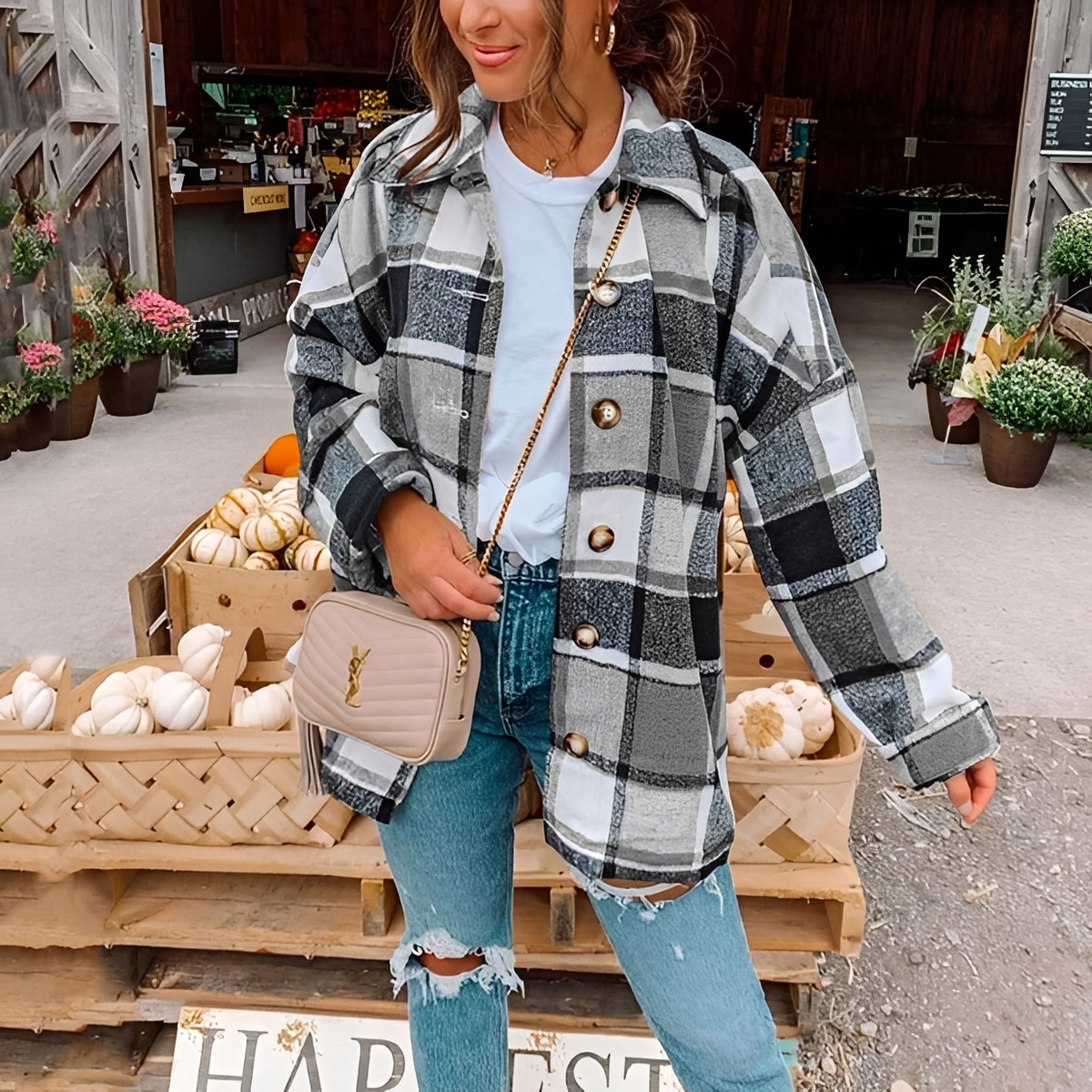 Anna - Elegant and warm oversized shirt