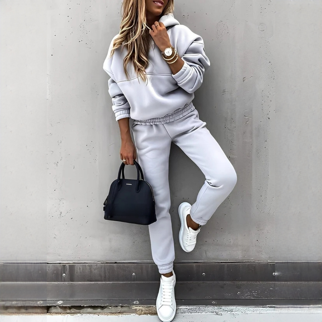 Rovina - Warm hoodie and pants set