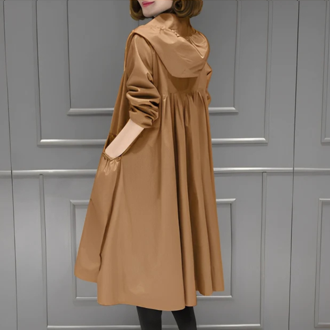 Margie - Elegant and chic raincoat