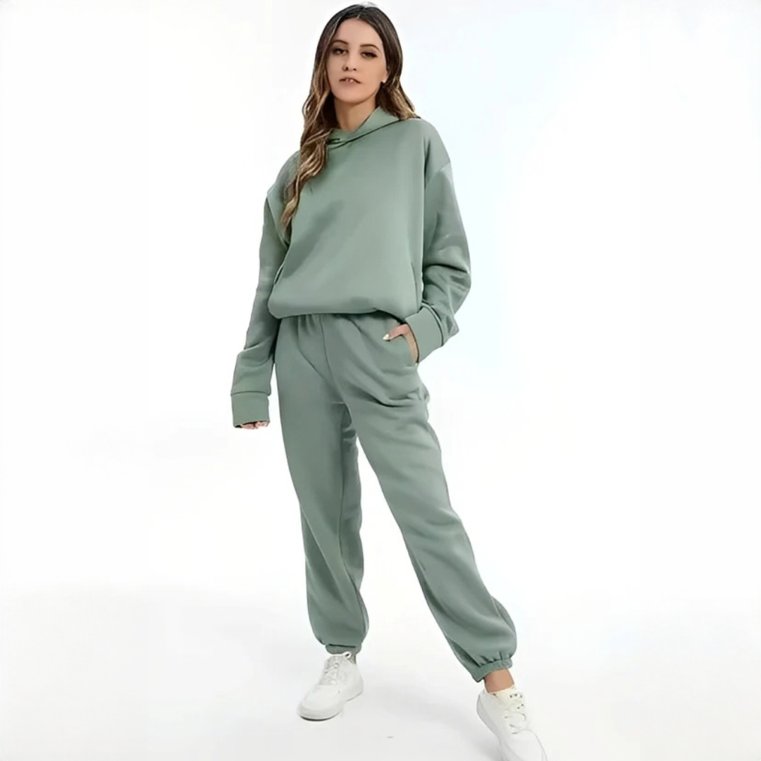 Adelia - Cozy and warm hoodie set