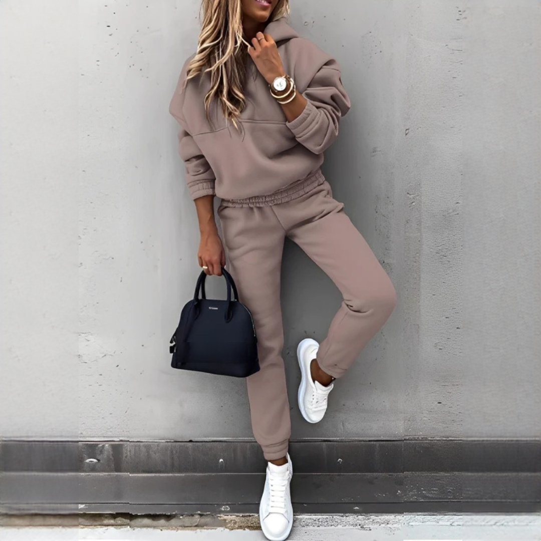 Rovina - Warm hoodie and pants set