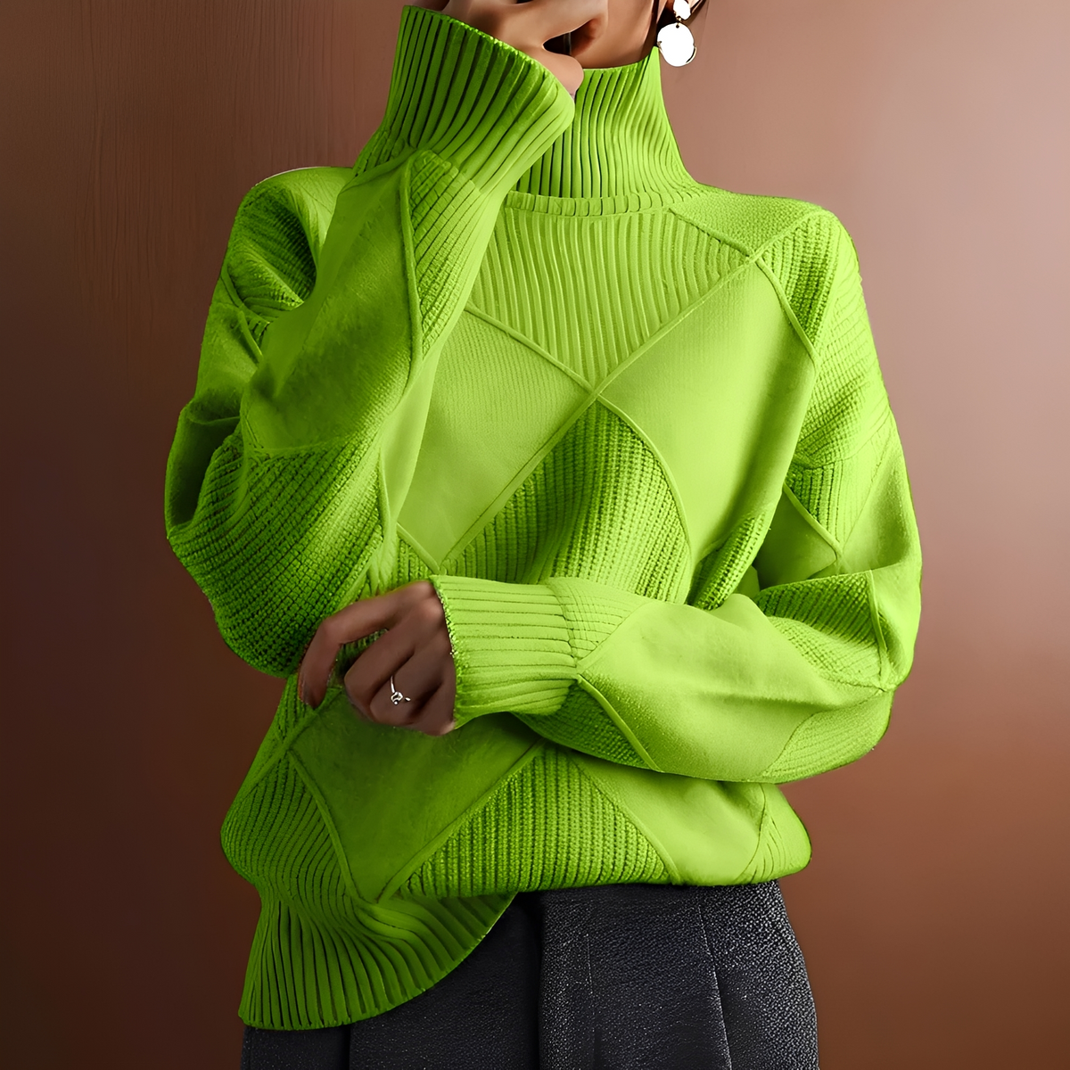 Morgan - Warm sweater with high collar
