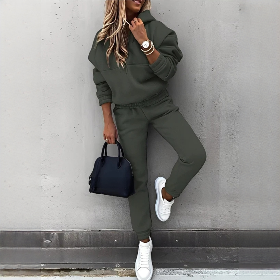 Rovina - Warm hoodie and pants set