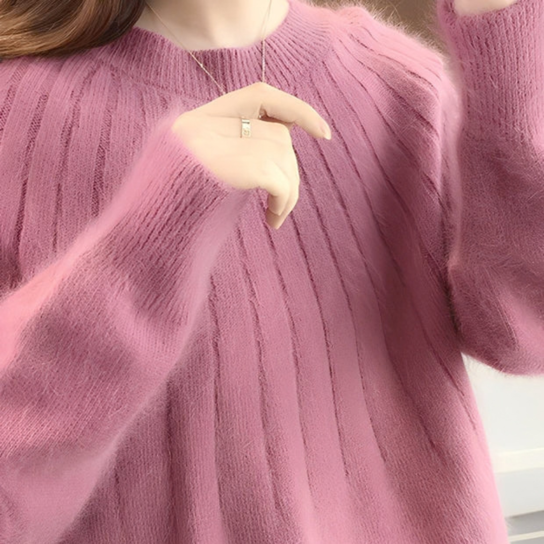 Josslyn - Elegant and warm sweater