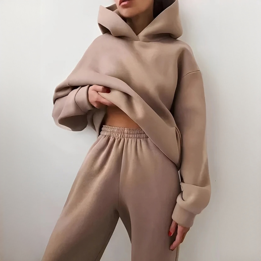 Adelia - Cozy and warm hoodie set