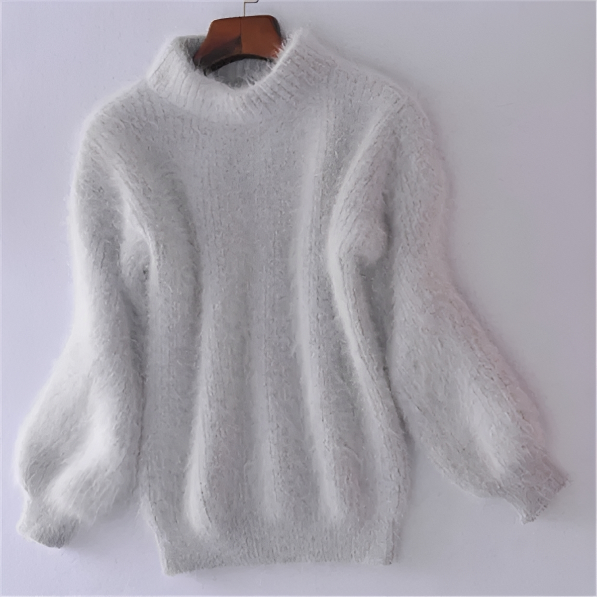 Benetta - Soft and warm sweater