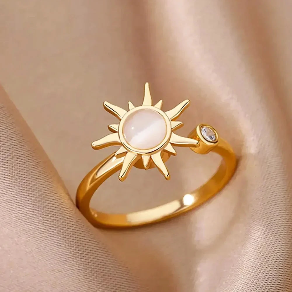 Helia – Rotating and Relaxing Solar Ring