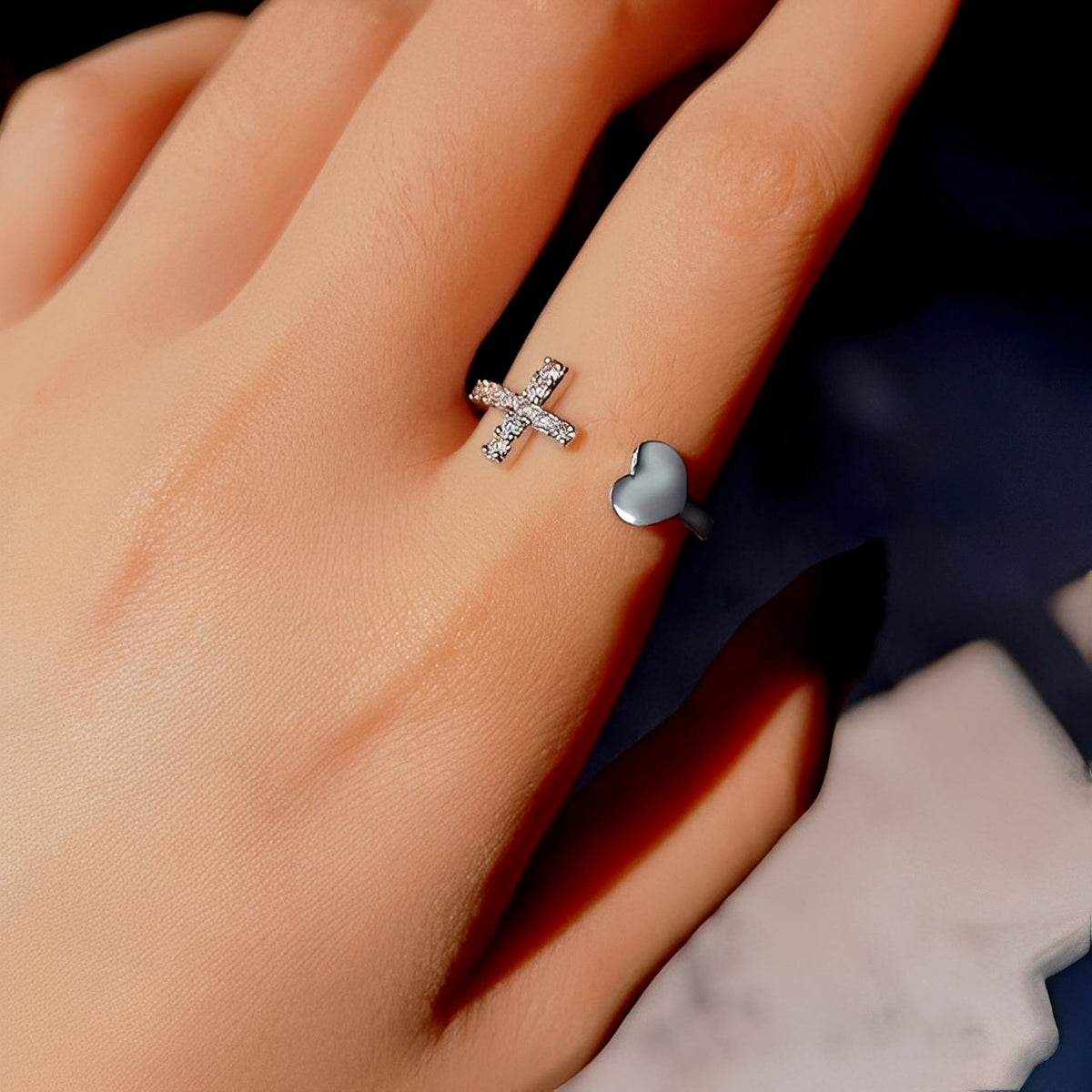 Maelys – Crossed ring for ladies