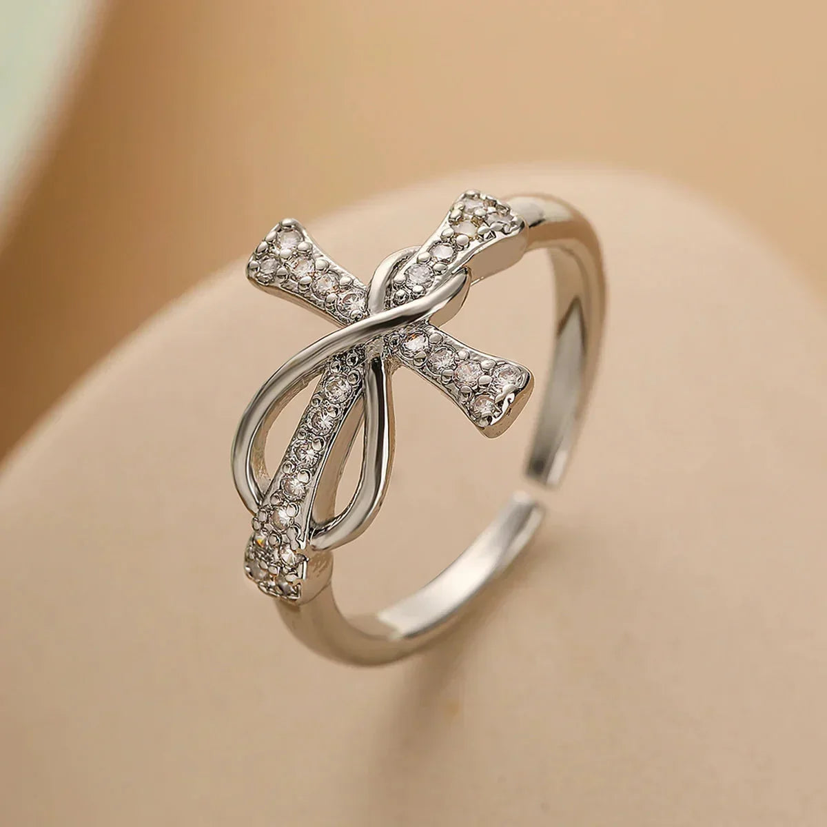 Eliane – Christian cross ring for women
