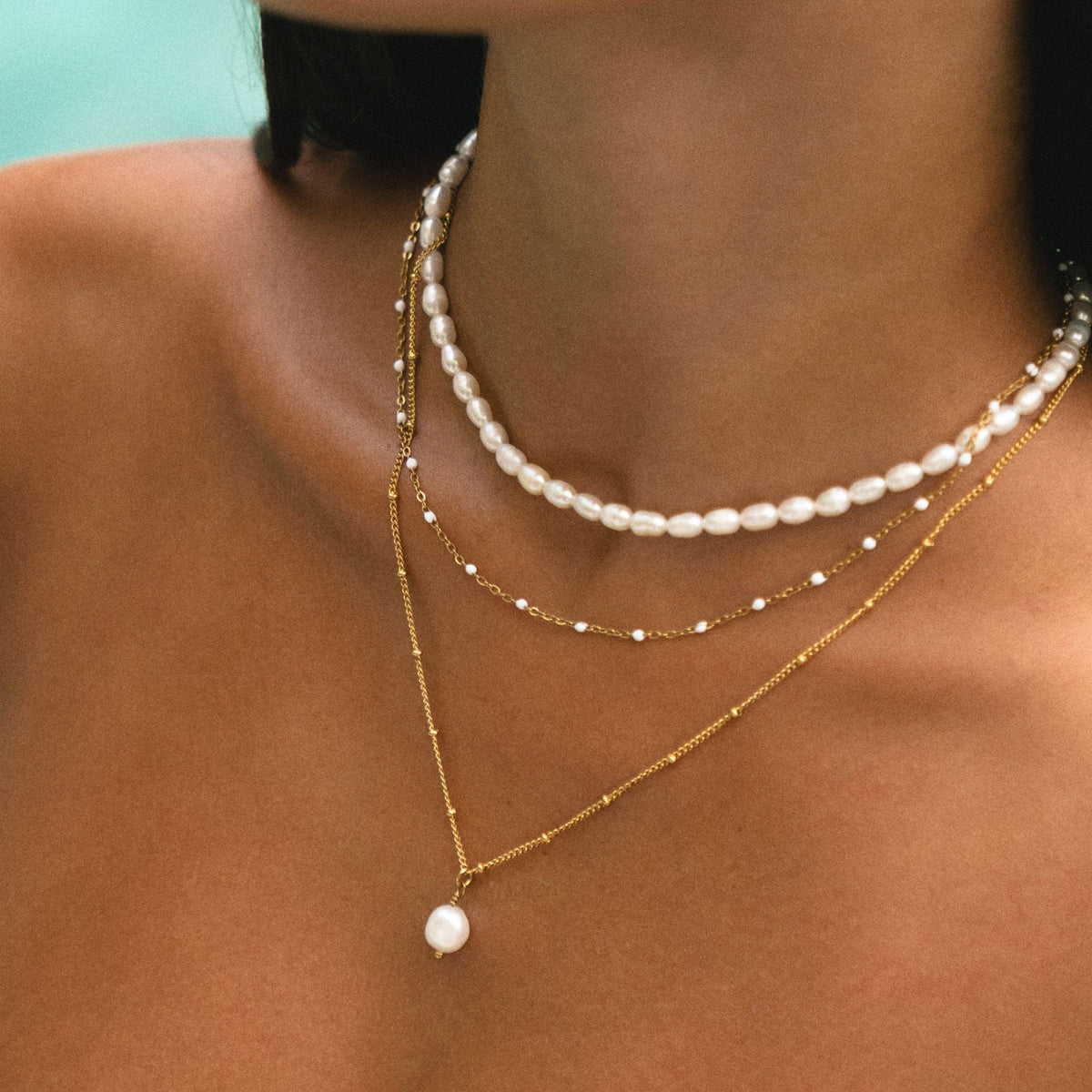 Island – Necklace with White Details