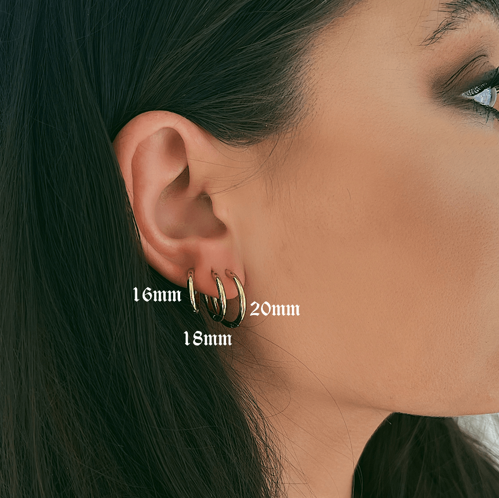 Celia – Elegant golden hoops