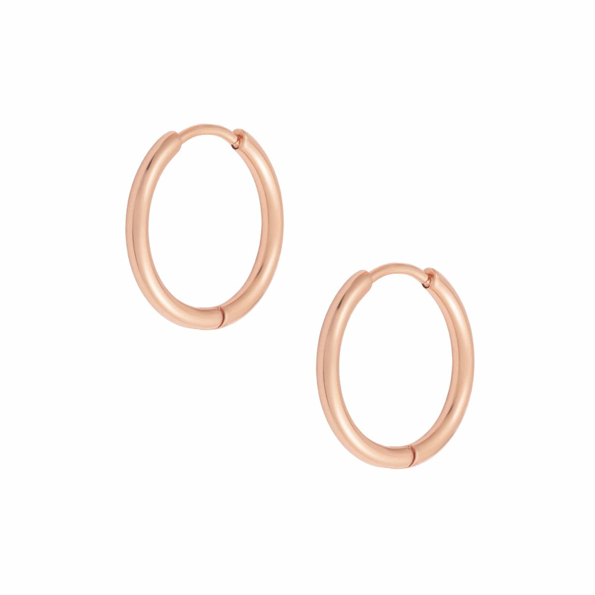 Celia – Elegant golden hoops