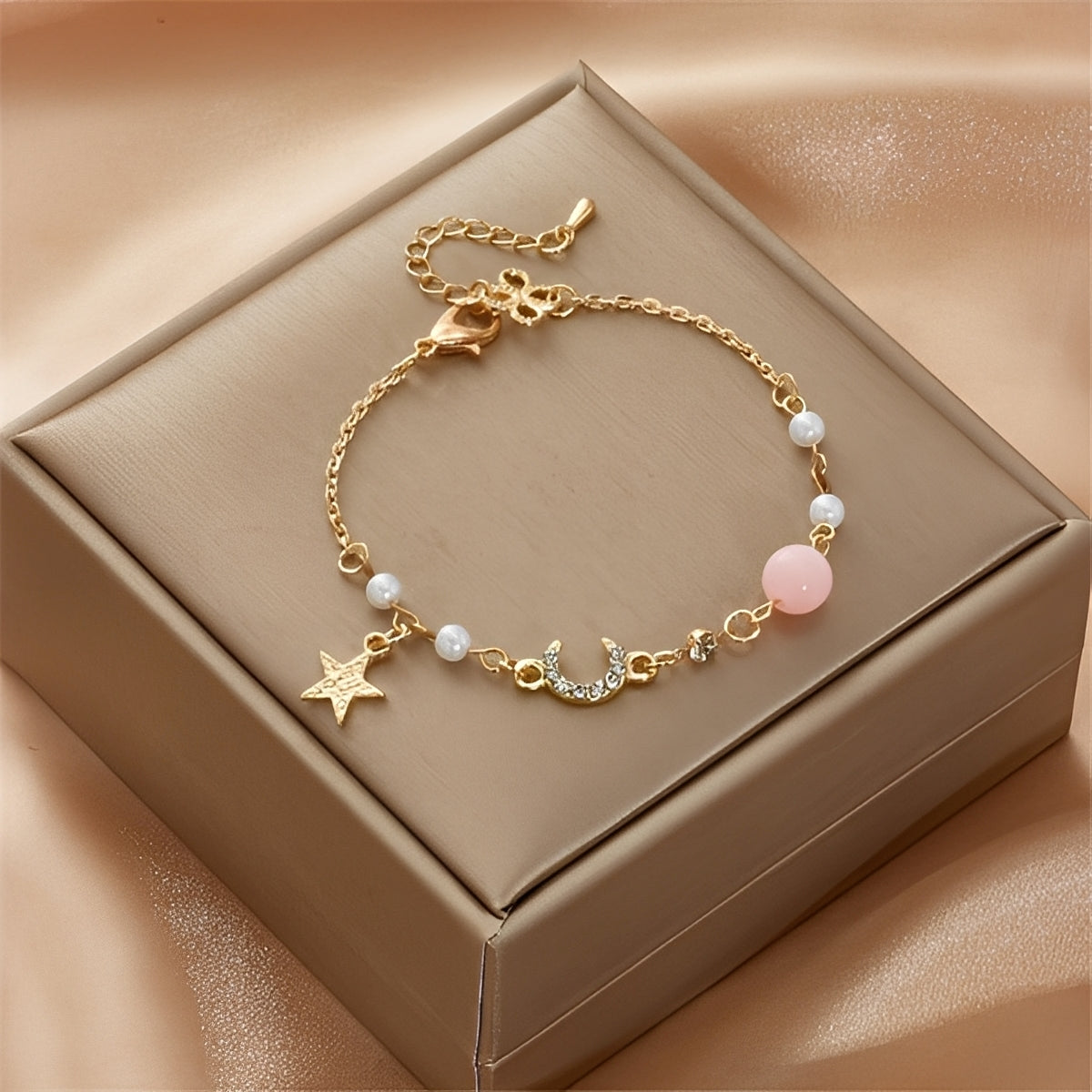 Selina – Bracelet of Moon and Star