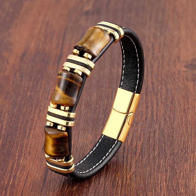Kaelen – bracelet and tiger eye protector