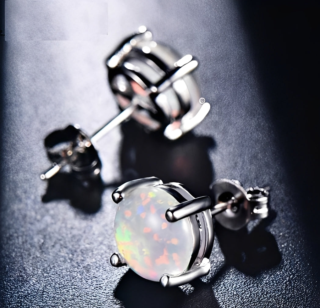 Camille – Elegant stud earrings in opal
