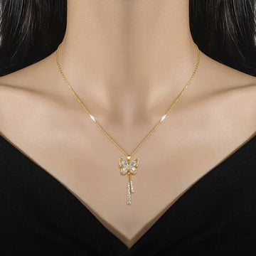 Avie – Brilliant Butterfly Necklace