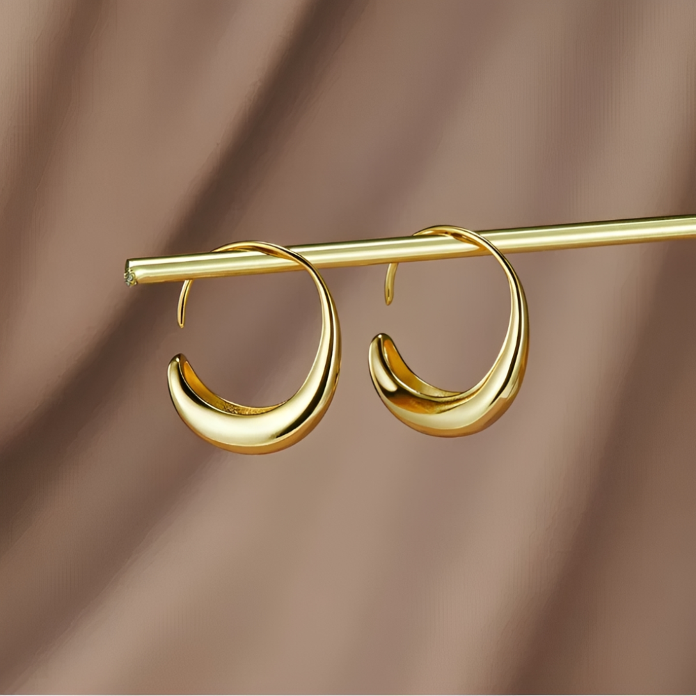 Classic drop earrings - Vintage golden hoop earring