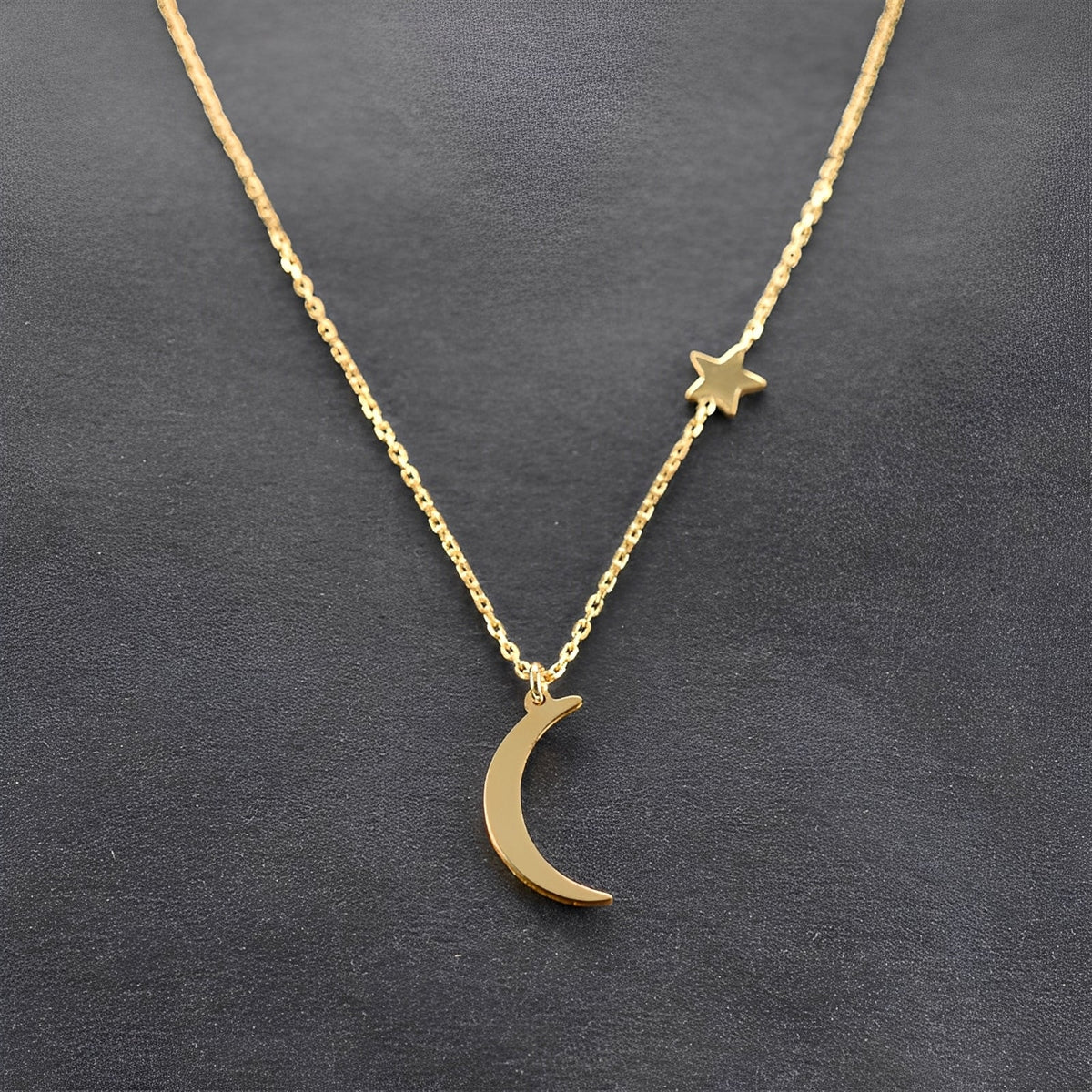 Lunaria – Poetic Star and Moon Necklace
