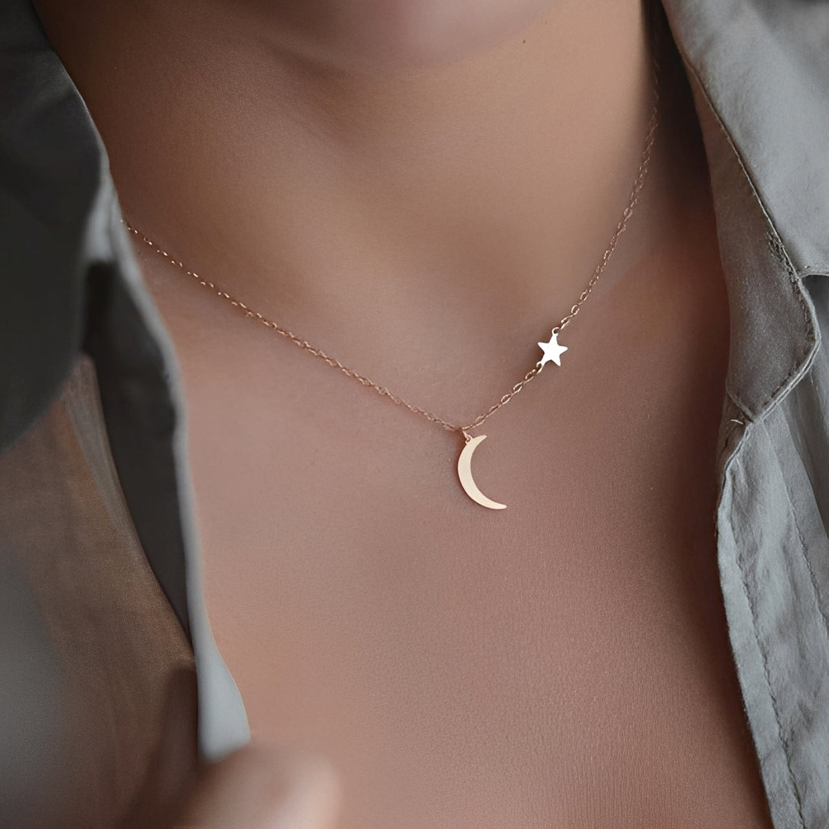 Lunaria – Poetic Star and Moon Necklace