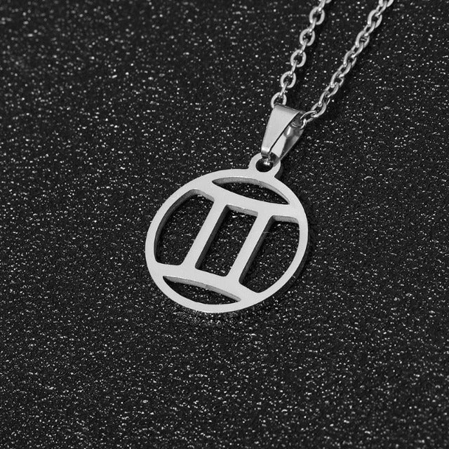 Astra – Zodiac necklace with pendant of 12 constellations
