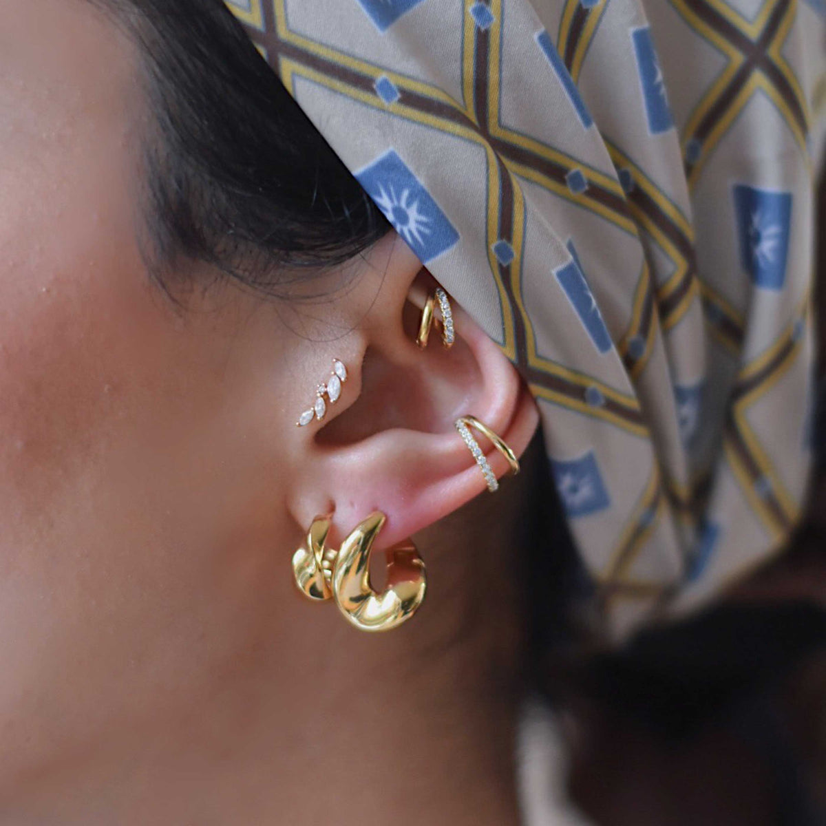 Kelly – Gold Ear Cuff