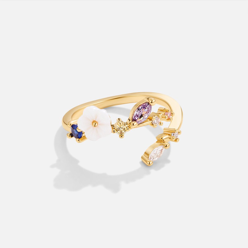 Leah - Gold Ring with White Crystal Flowers