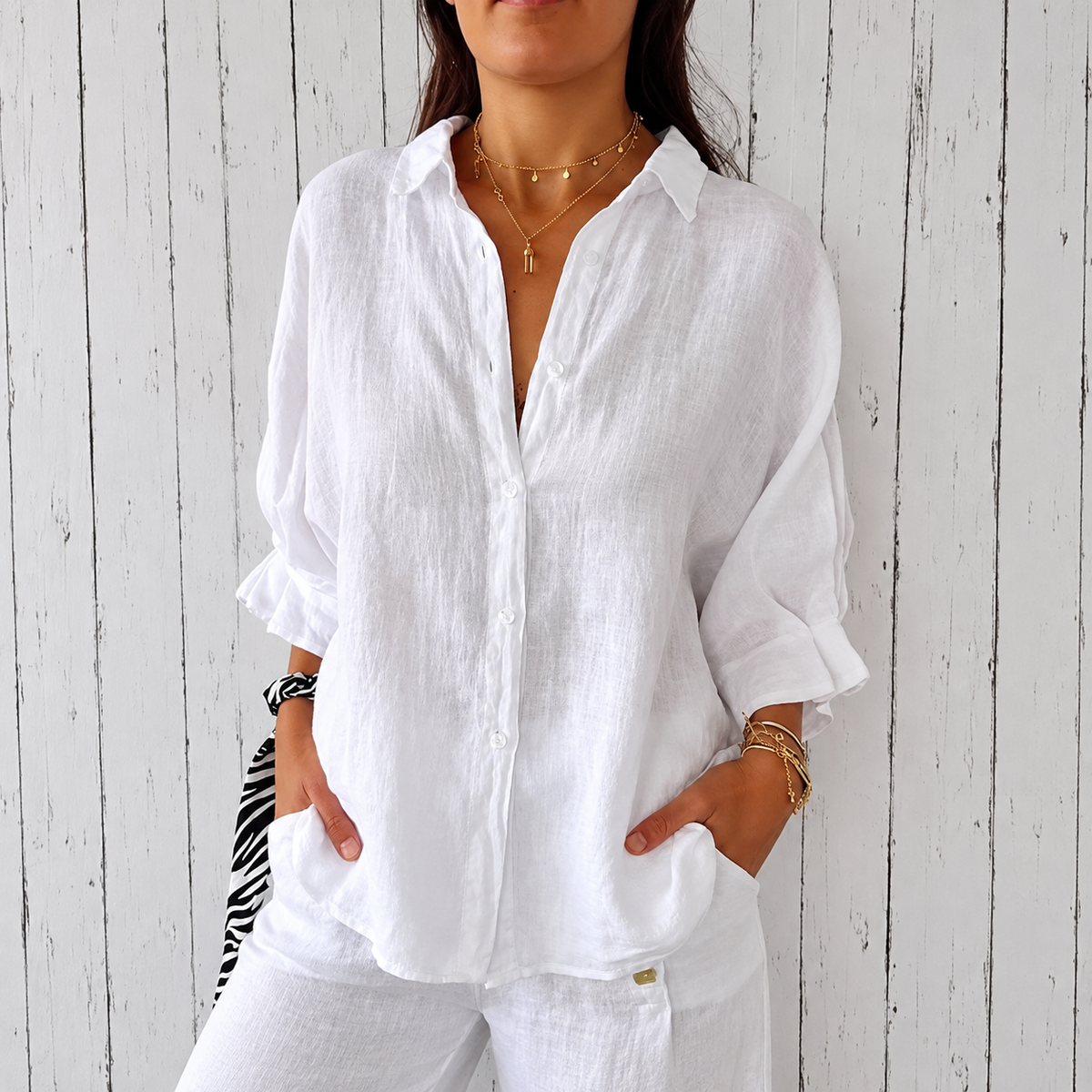 Madison - Elegant Blouse with Classic Design and Buttons