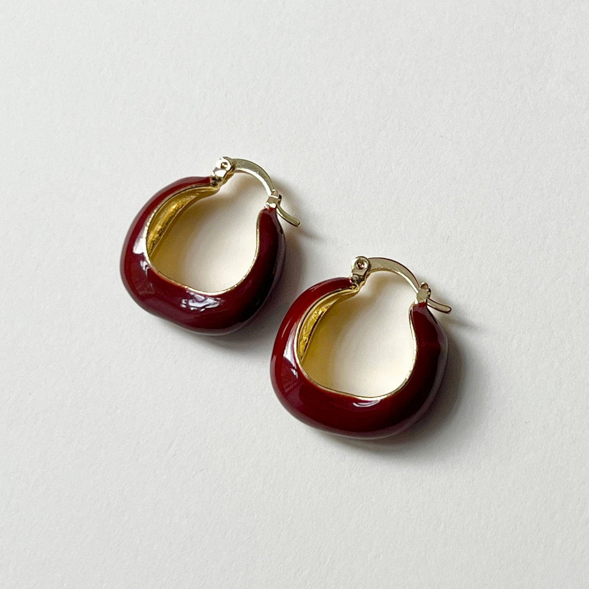 Elegant red wine enamel hoops