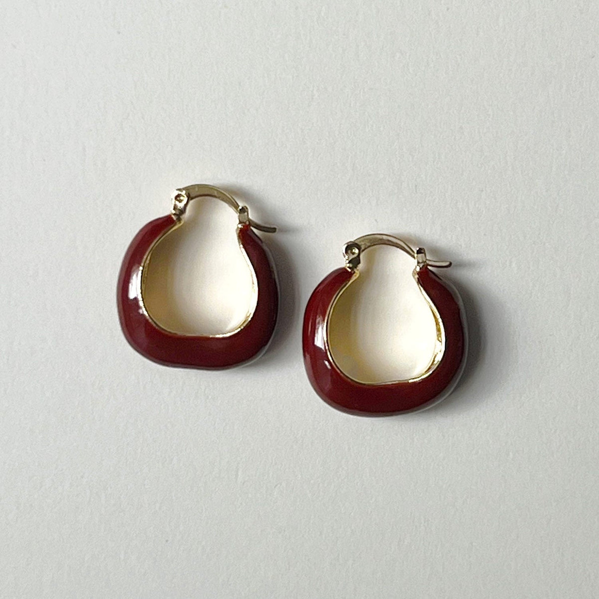 Elegant red wine enamel hoops