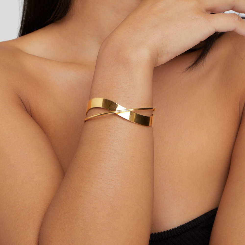 Eve – Exclusive Gold Bracelet