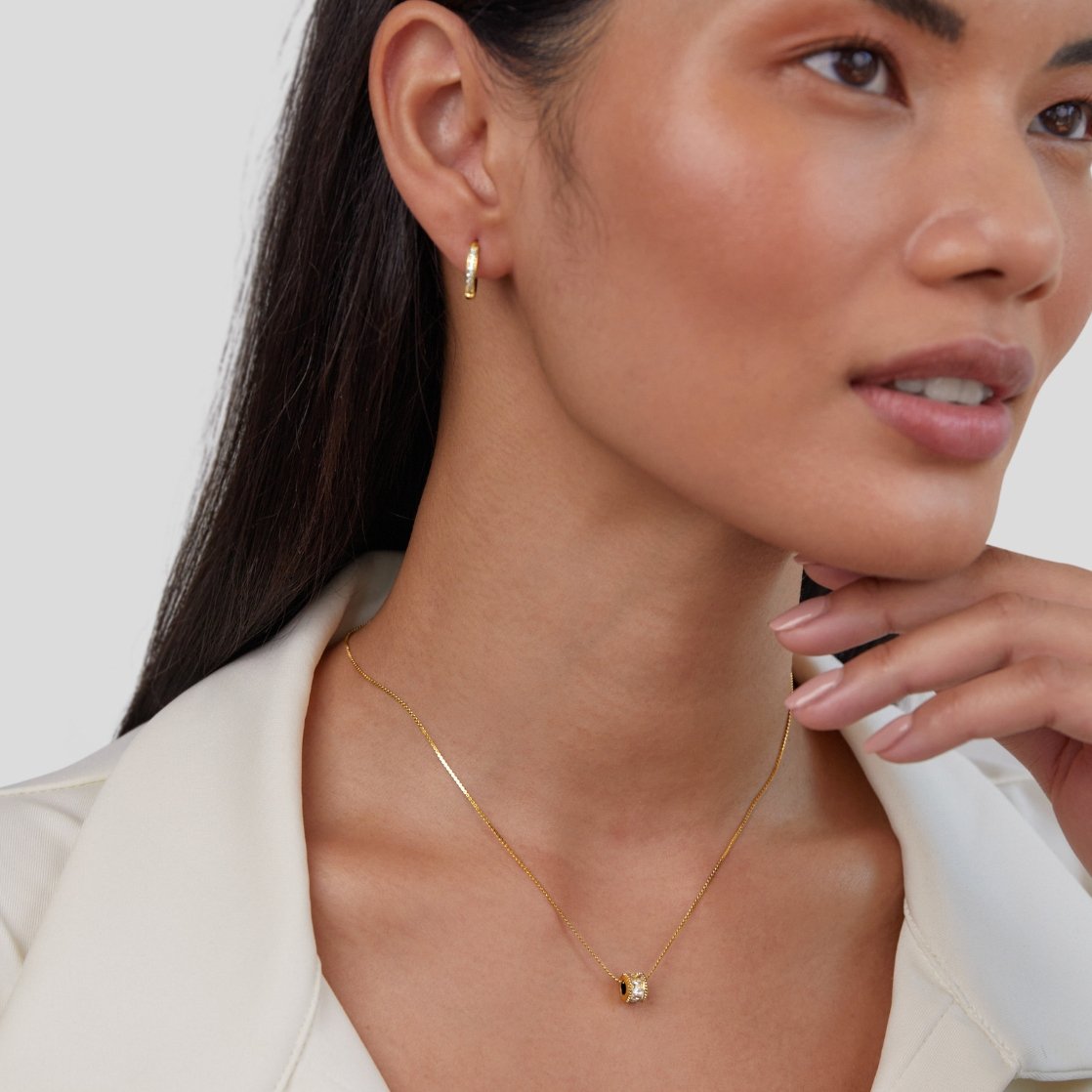 Gigi – Collar con Colgante Brillante