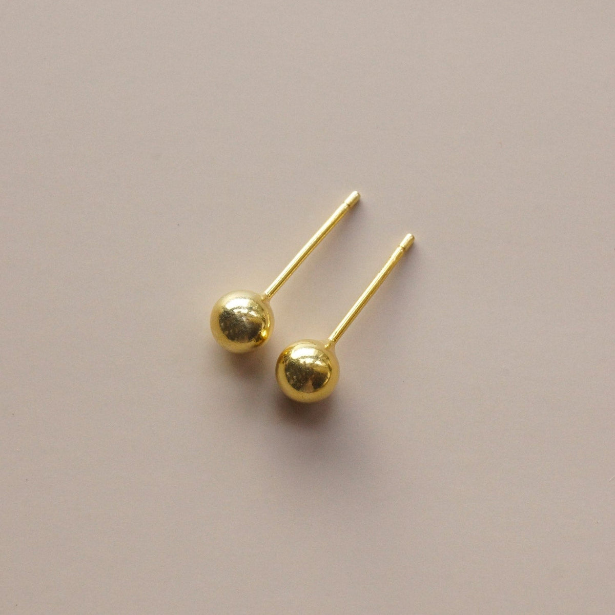 Jacqueline - Ball Earrings