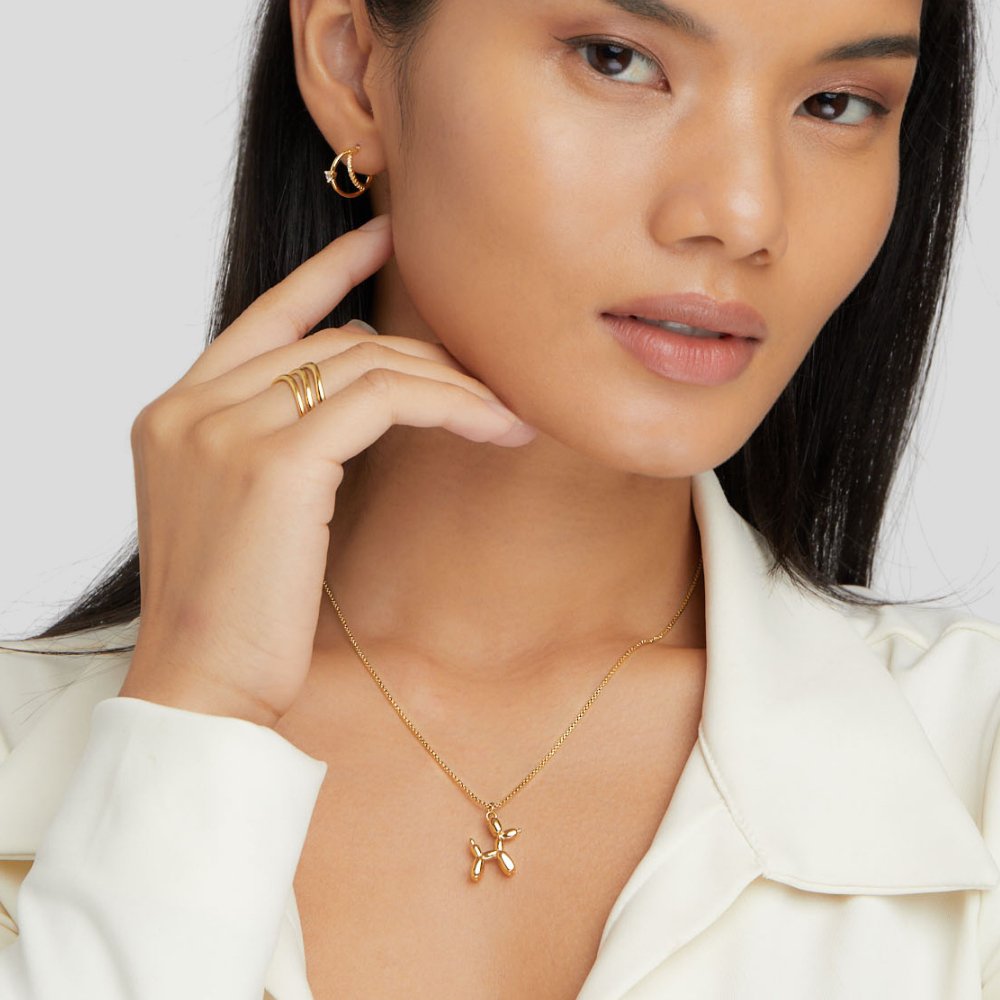 Nerina – Collar with dog and golden balloon pendant