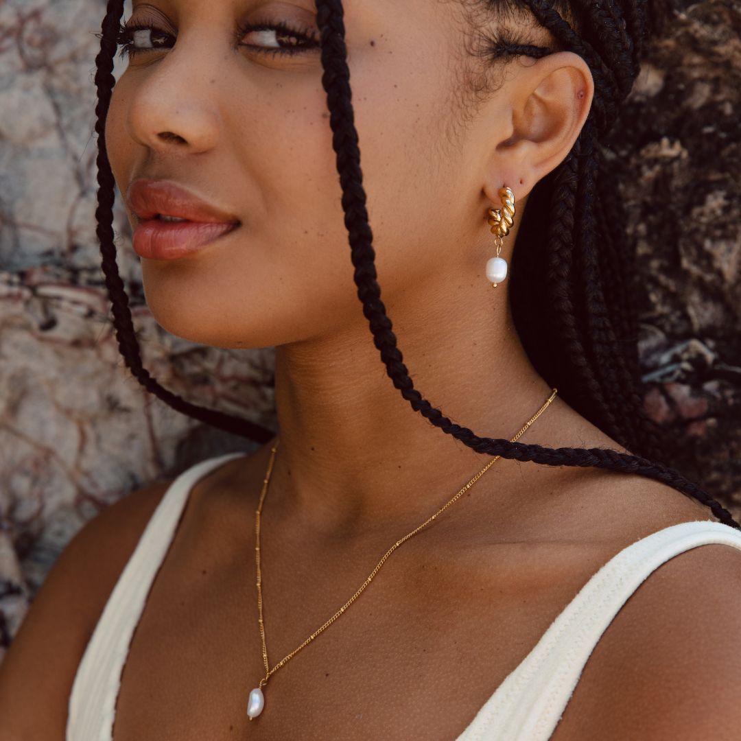 Marinelle – Timeless pendant with freshwater pearl