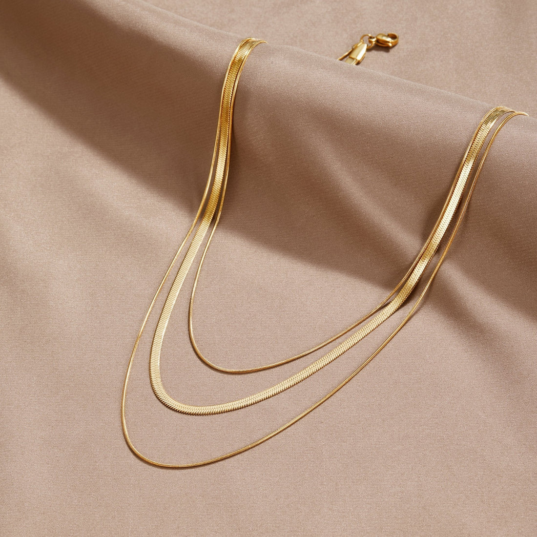 Agot – Golden Multilayer Chain Necklace