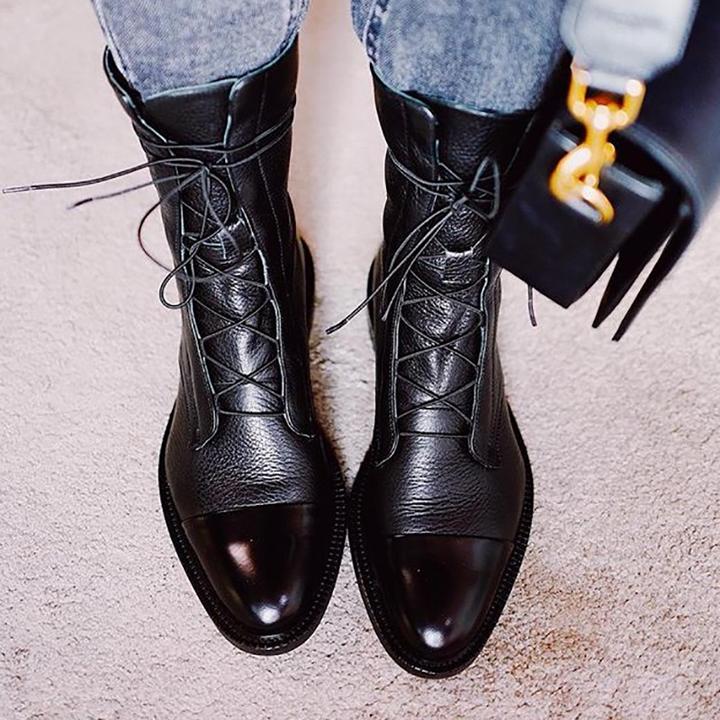 Hailey – Elegant Ankle Boots with Fine Heel