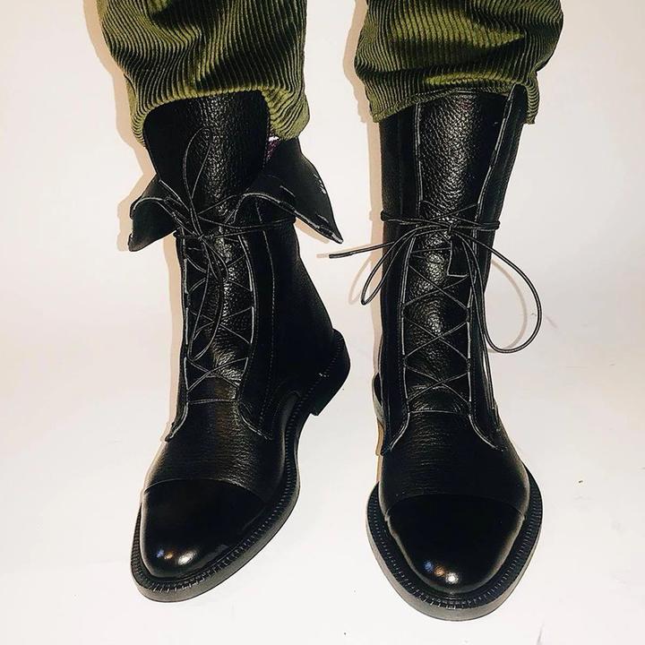 Hailey – Elegant Ankle Boots with Fine Heel