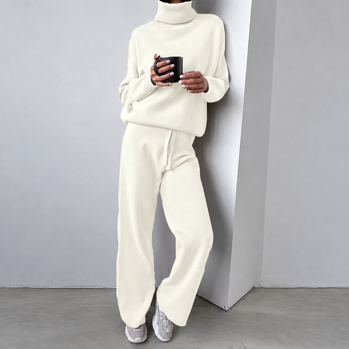 Casual Set for Women - Turtleneck Sweater and Wide-Leg Pants with Relaxed Fit