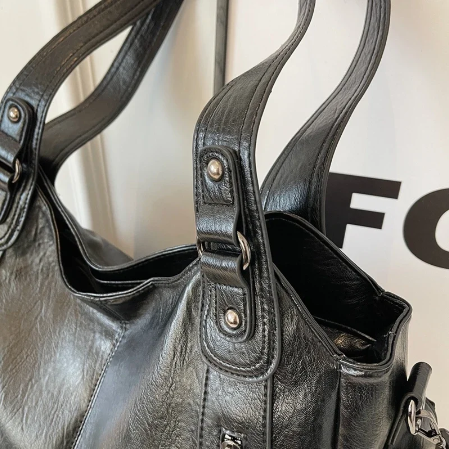 Shoulder Bag for Women - Stylish Design, Multiple Pockets, Versatile Use