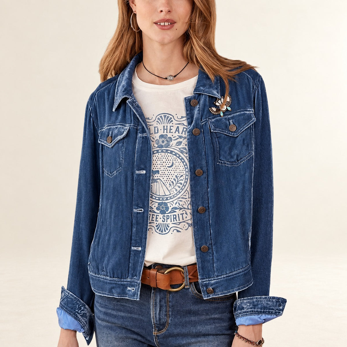 Women's button-front shirt jacket with shirt collar and flap chest pockets, long sleeve relaxed fit