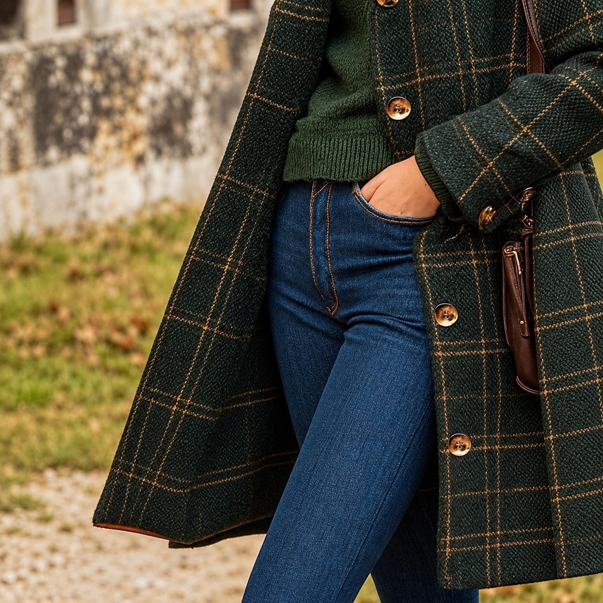 Women's Long Plaid Coat Single-Breasted Button-Front, Notched Lapel, Tailored Longline with Side Pockets