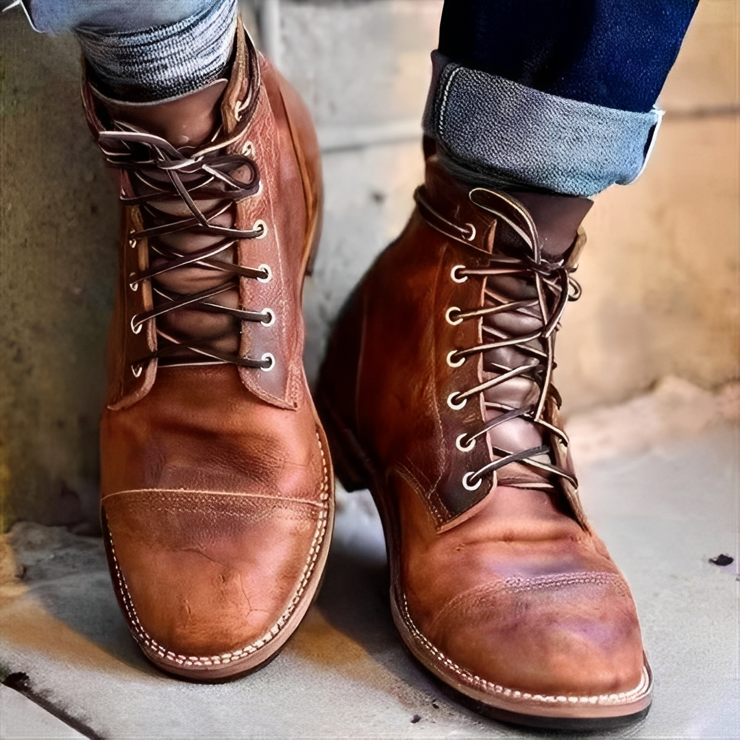 Hanzo - Classic lace-up boots for men