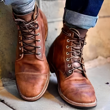 Hanzo - Classic lace-up boots for men