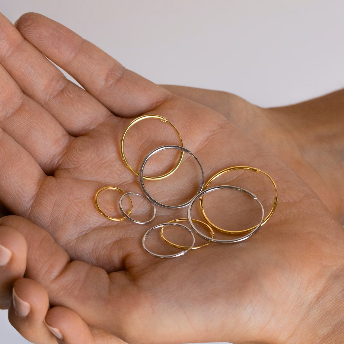 Light hoops - Elegant earrings (set of 4)